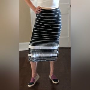 Athleta Women Stripped Skirt S